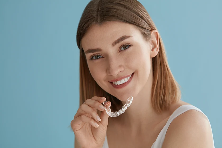 How to clean Invisalign Retainers